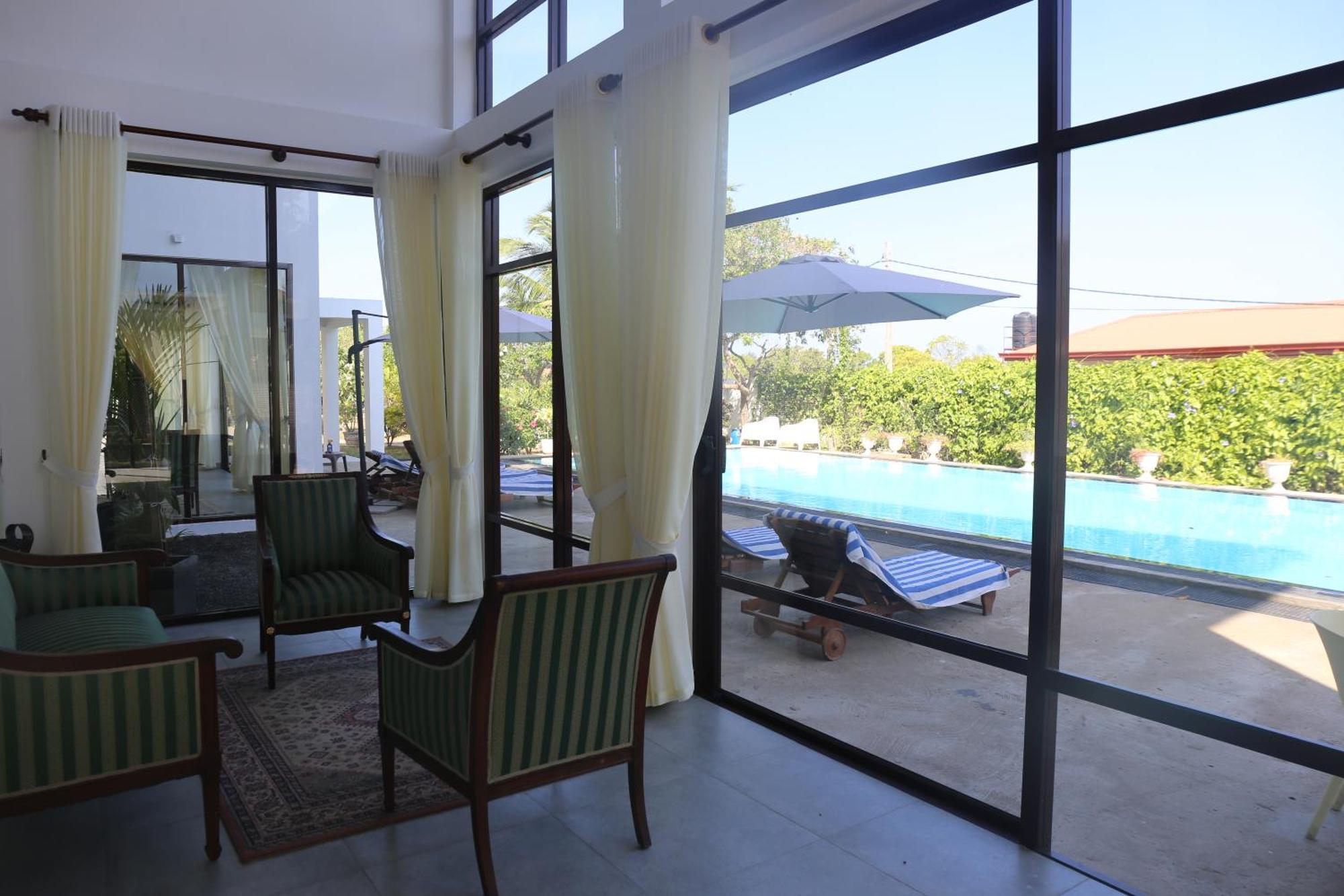 Amanda Beach Resort Passikudah Exteriör bild