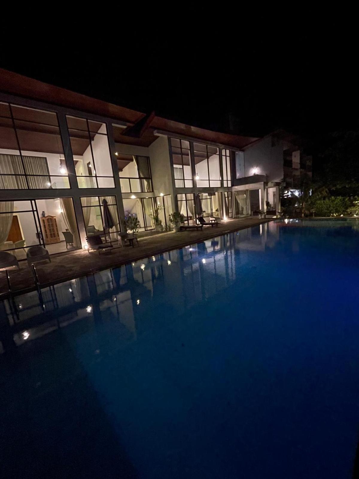 Amanda Beach Resort Passikudah Exteriör bild